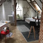 Viktoria *