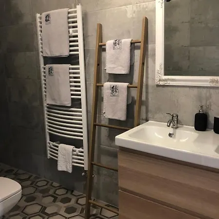 Apartament Viktoria Tihany